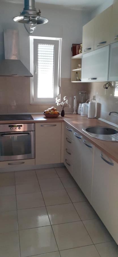 Apartman Mikola With Sea View تروغير المظهر الخارجي الصورة
